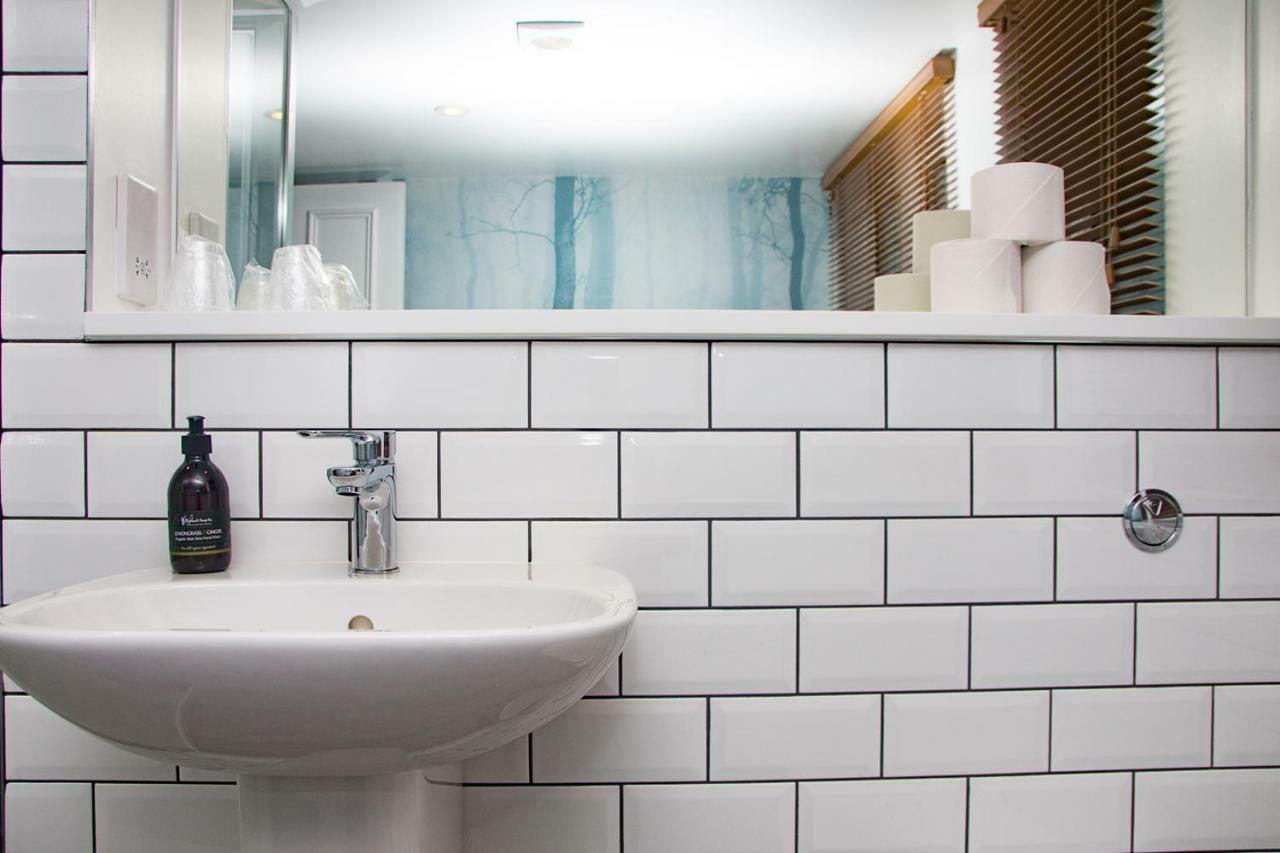 Mckays Superior Double or Twin Room (main building),806966664:JPEG